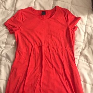 Short sleeve maternity dress